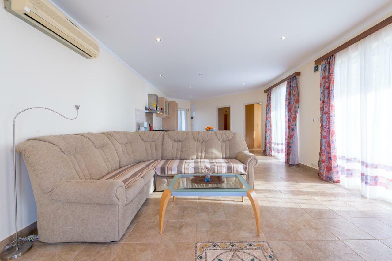 Apartment Fortuna 챠브타트 외부 사진