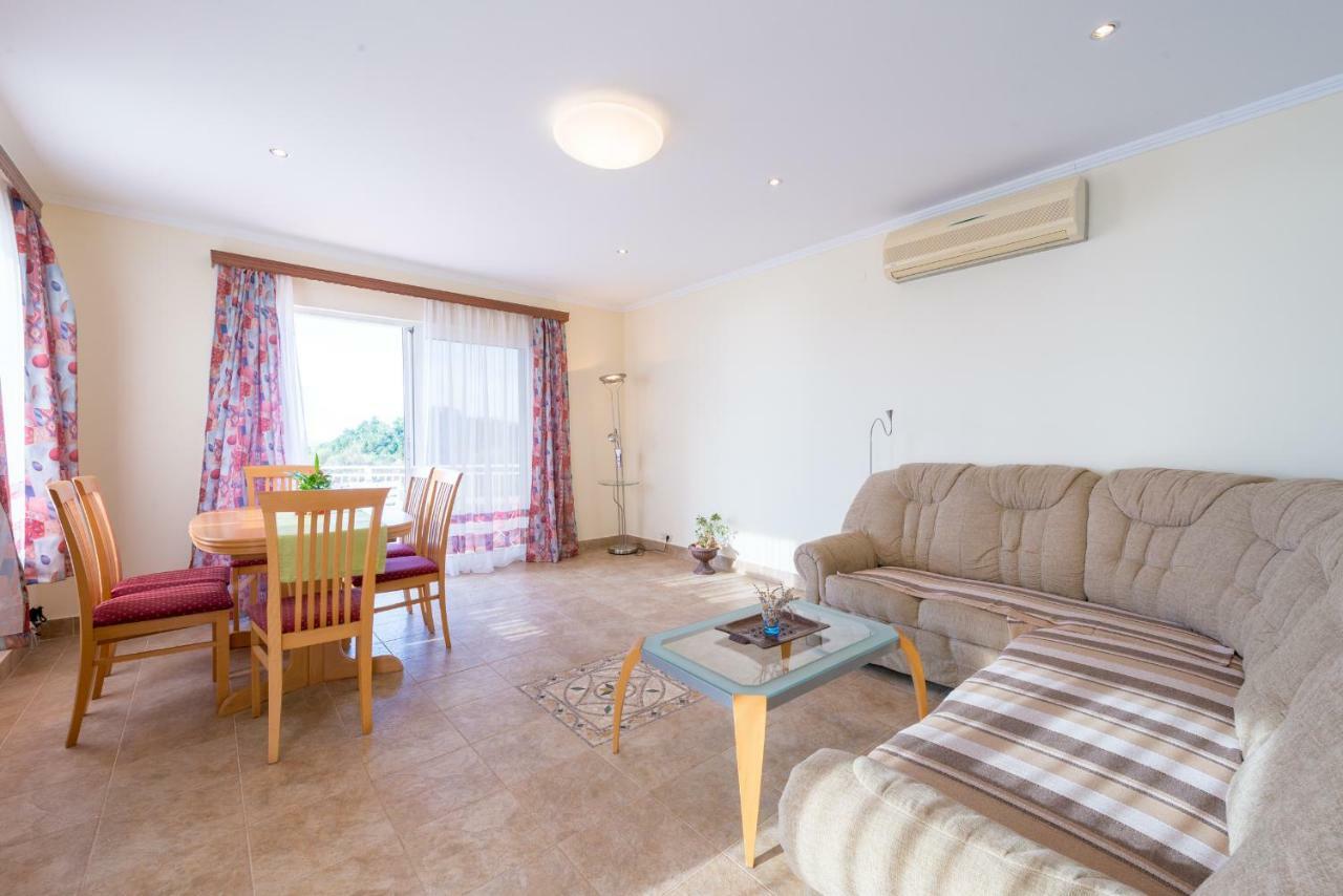 Apartment Fortuna 챠브타트 외부 사진